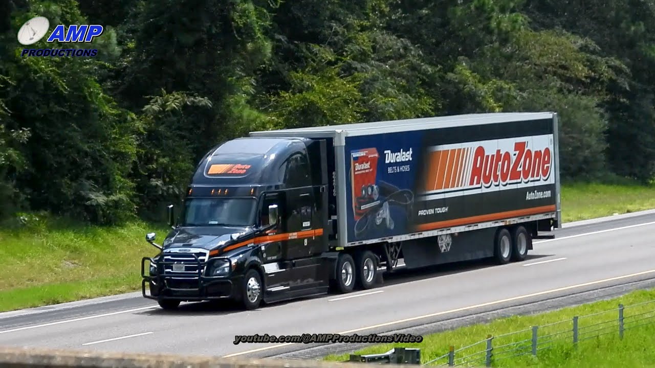 Black Freightliner Cascadia AutoZone | Truck Spotting 81624