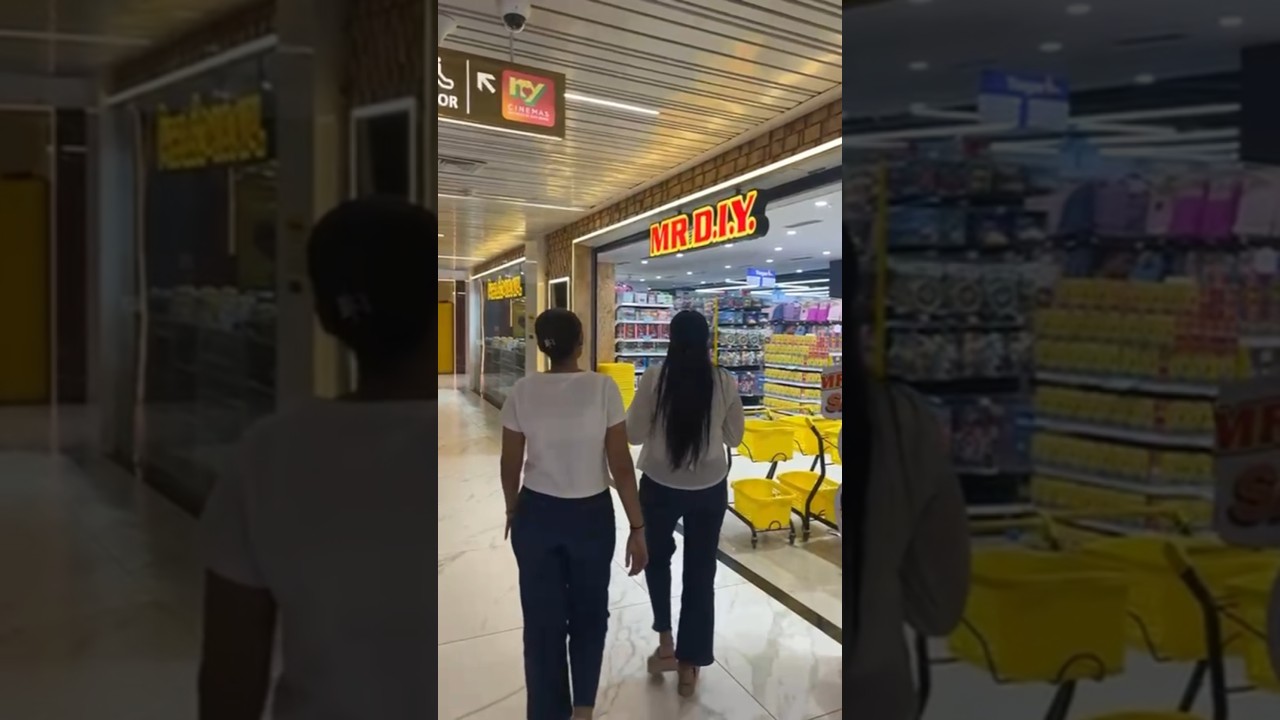 window shopping ♥️🛒#viral #ytshorts #ytshort #ytshortsindia #shoping #shorts #shortsfeed #shortvideo