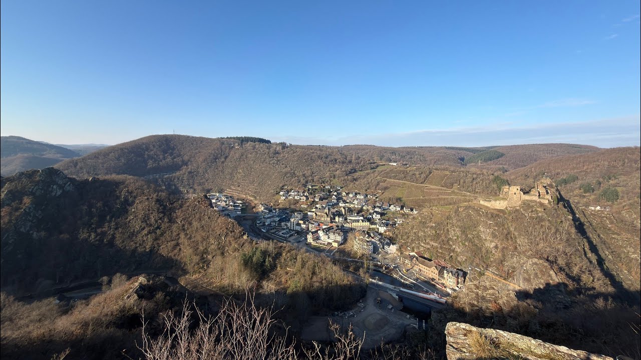 25.12.25: Altenahr, gesehen vom Engelsley, Update Ahr Flutkatastrophe
