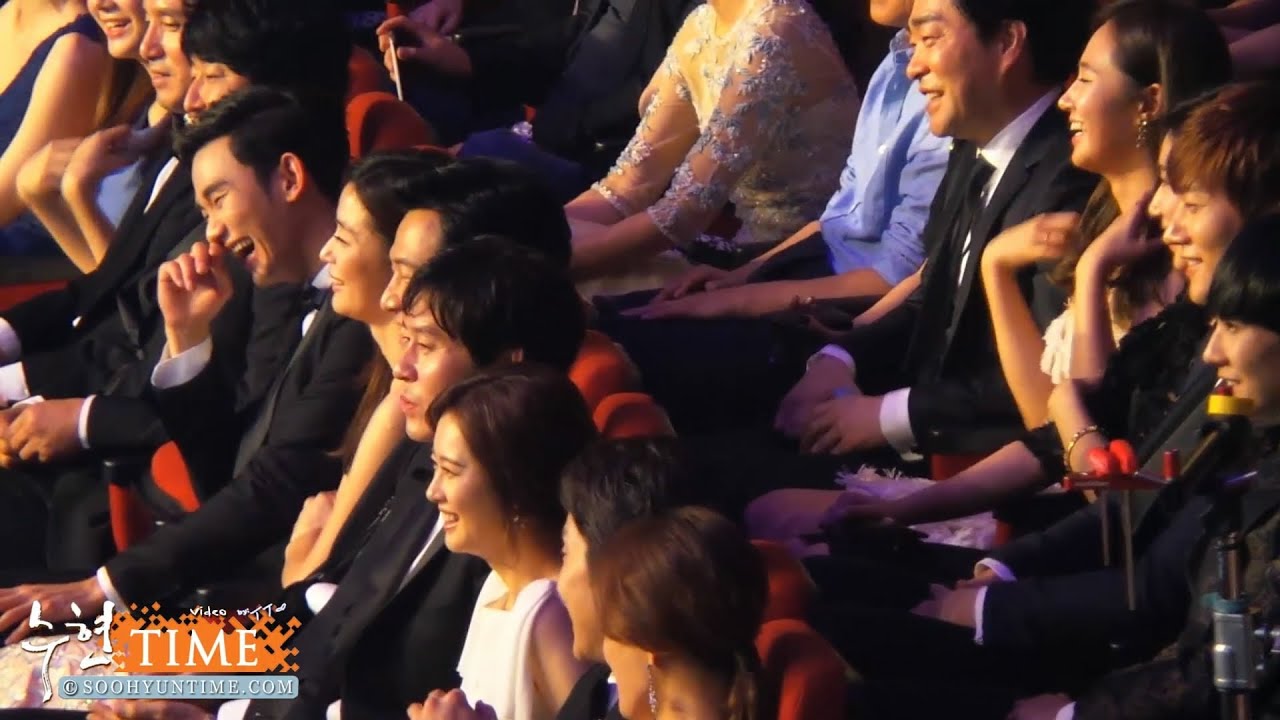[SoohyunTime.com]김수현140527 백상예술대상 Part.16 by.TT
