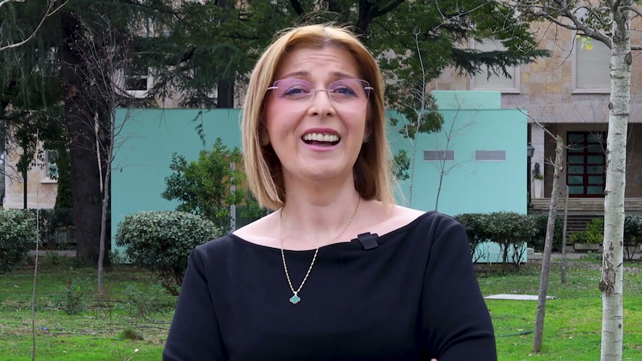 30 Zëra, 30 Gra që Frymëzojnë - Anjeza