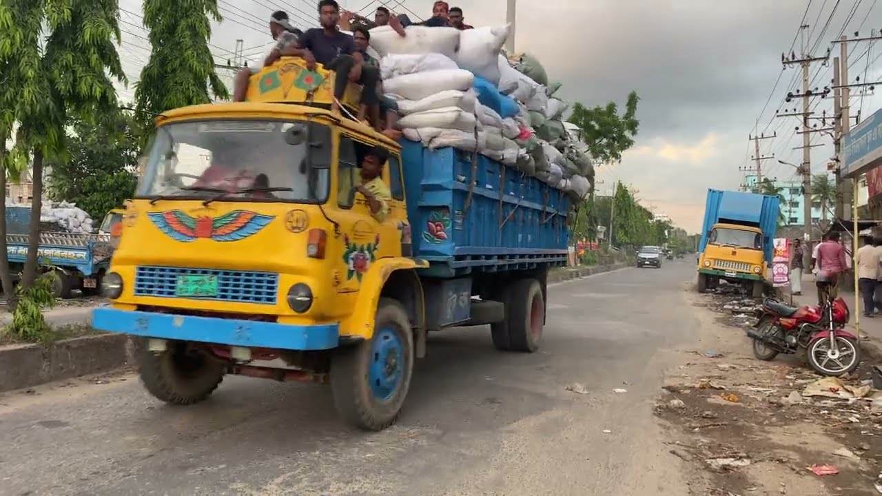Walking tour Bangladeshi 🇧🇩 city chattogram July 2023 ✅ Street View Bangladesh Chittagong city walk