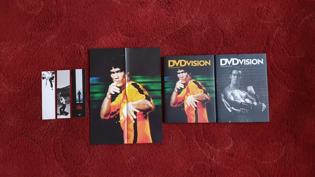 opening up the French 🇫🇷 Bruce Lee book DVDvision 🐉 🐲 😁✌