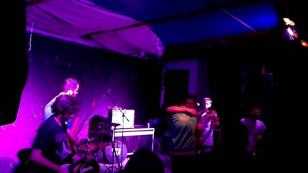 The Coconaut Rockers feat Magma Dee - live  ( kavala )