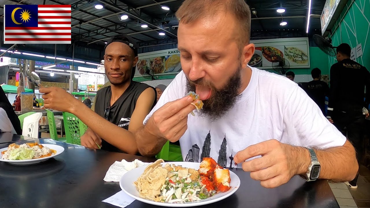 Street Food Malaysia 🇲🇾 NASI KERABU + Malay Food Tour in KL, Malaysia!