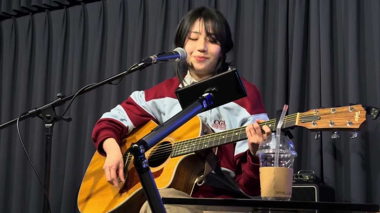 260206 임예송 - 핸드폰 @언플러그드라운지