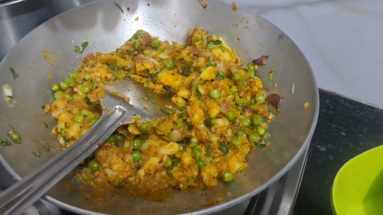 Dhaba style aalu samosa 😋😋