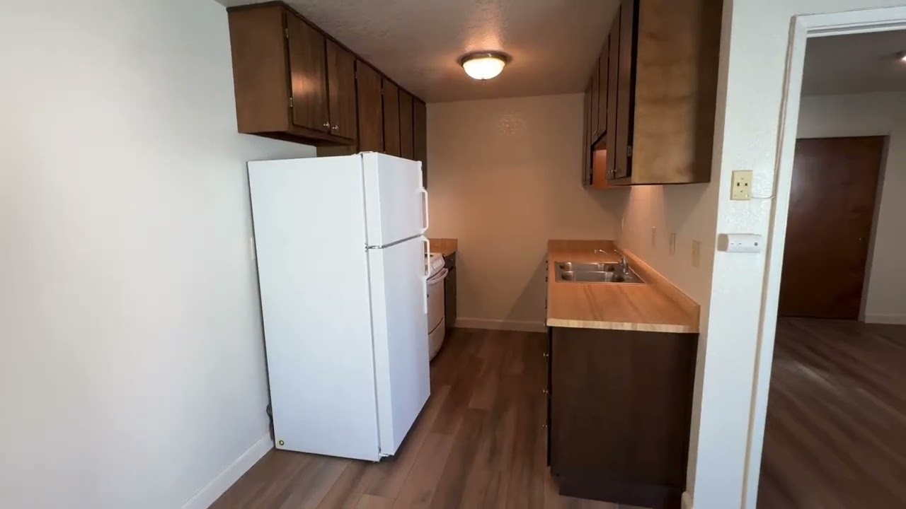 725 Spencer #6 Monterey, CA 93940