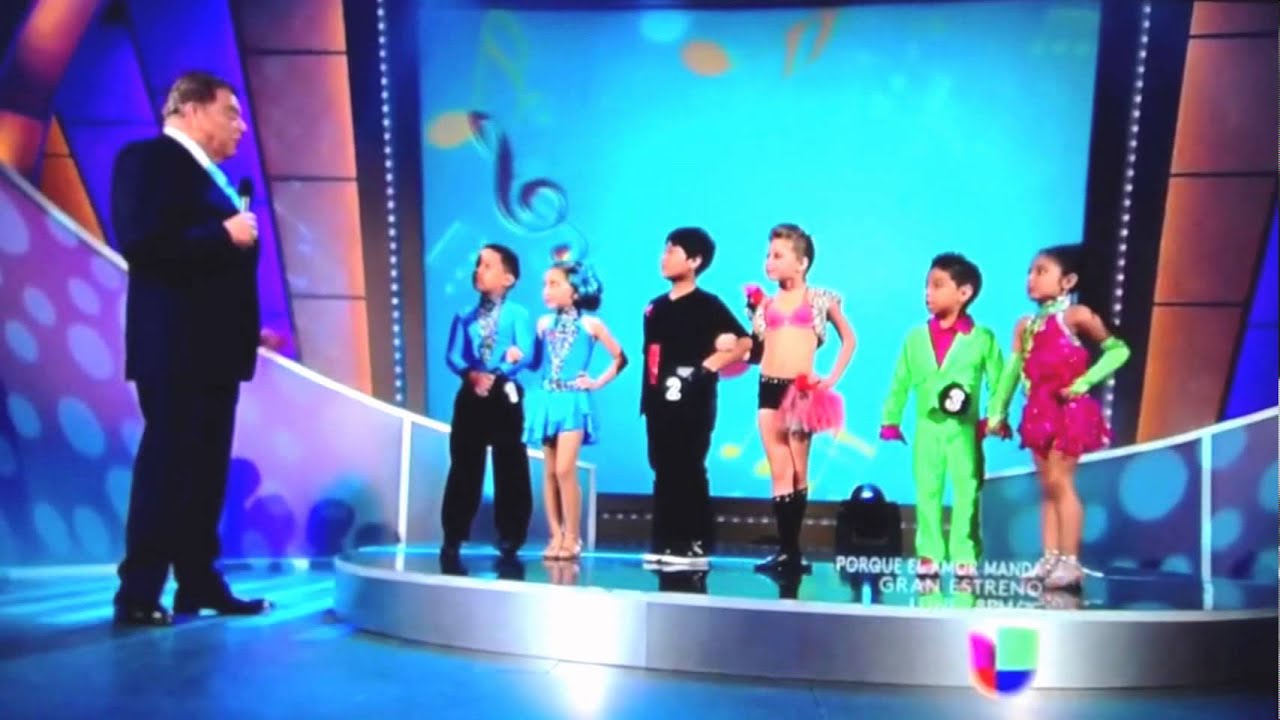 GABRIELLY Y KEVIN EN SABADOS GIGANTES