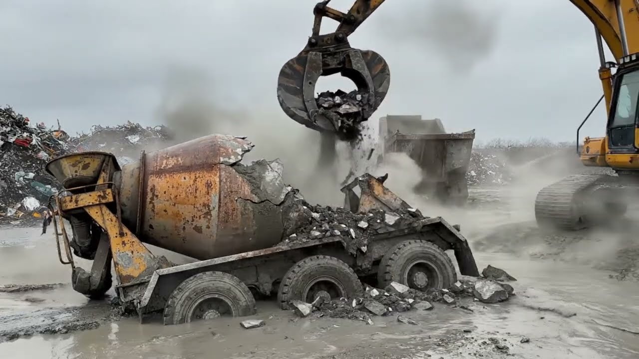 Heavy Scrap Lift – Magnet Arm Working Nonstop