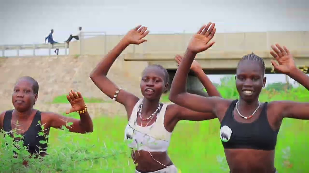 Menth_Panda_Hen_Raac_Nhom_By_John_Aguek_Two_Music_Video