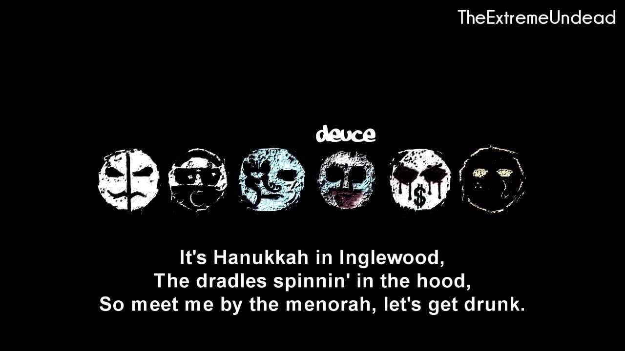 Hollywood Undead - Christmas in Hollywood [Lyrics Video]
