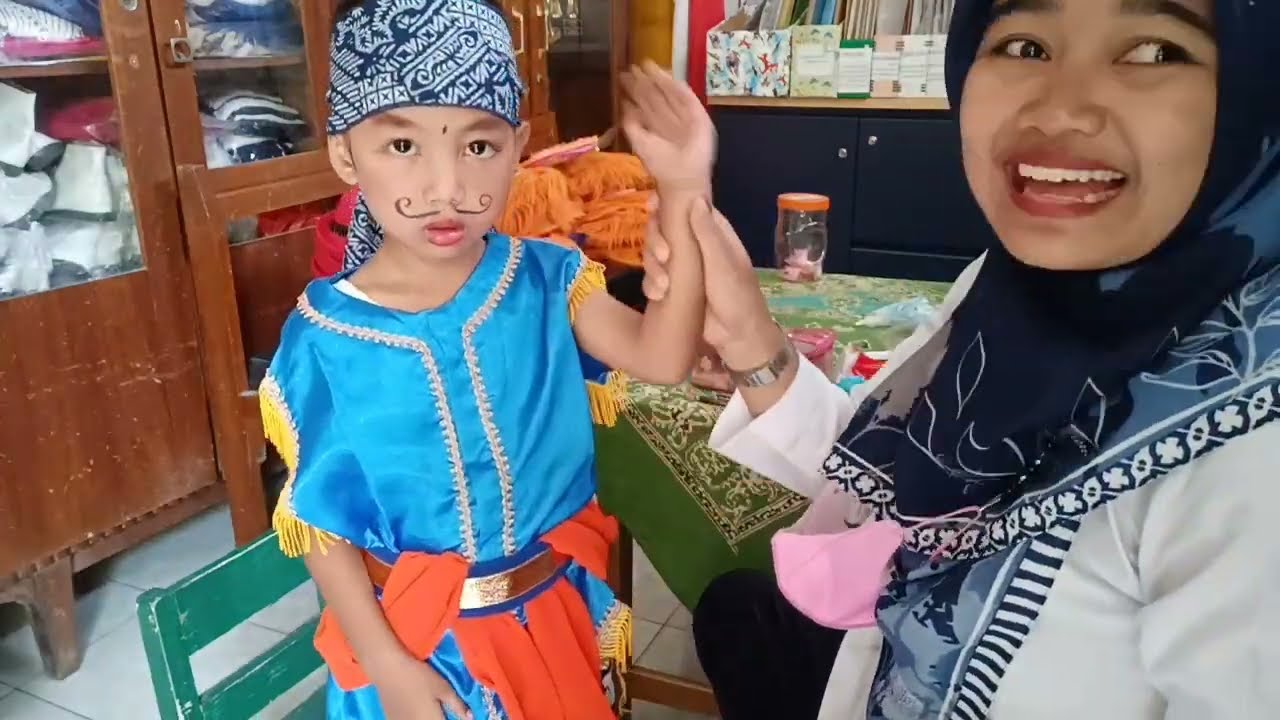 Tutorial Memakai Kostum dan Make Up/Riasan Tari Jaranan Kreasi Anak TK