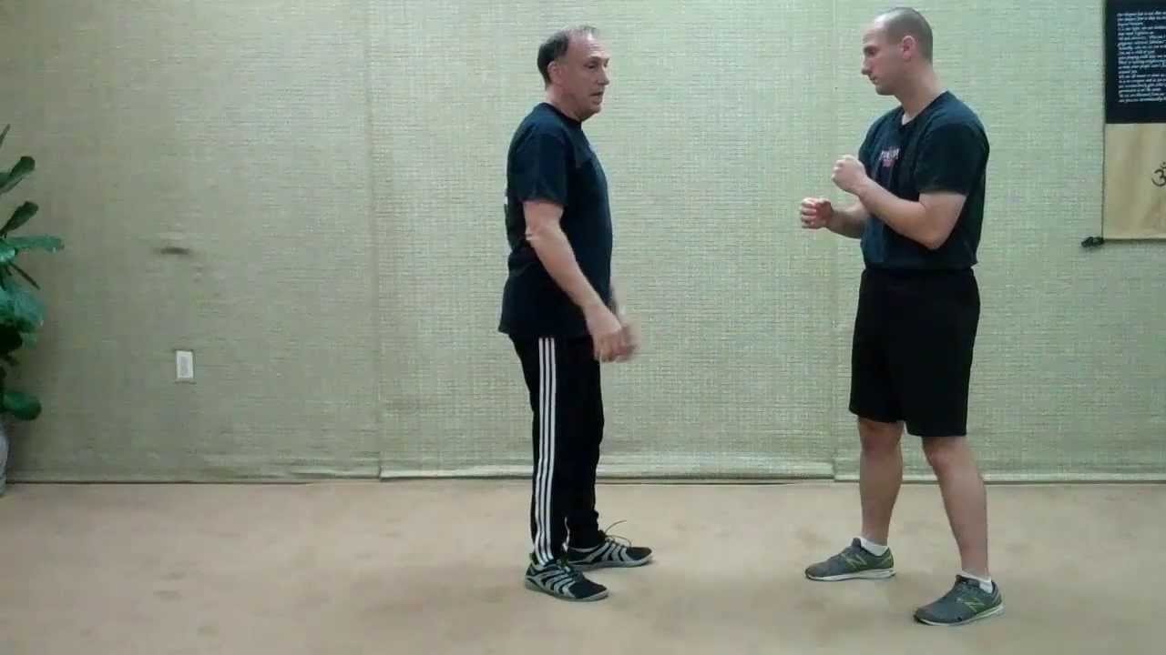 Bruce Lee's Jun Fan Gung Fu: Jao Sau: Offensive & Defensive - Demo and explanation Rick Tucci