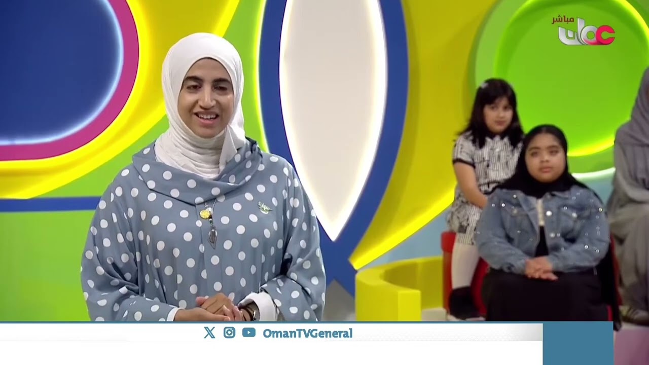 تأخذنا الحكواتية ميثاء المنذرية في رحلة ممتعة عبر حكاية مليئة بالحكمة والمعرفة في برنامج #قمرة