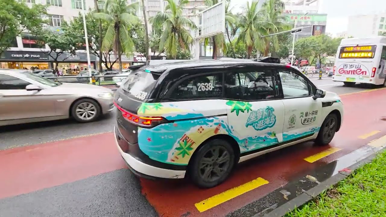 Беспилотное такси Robotaxi из Китая