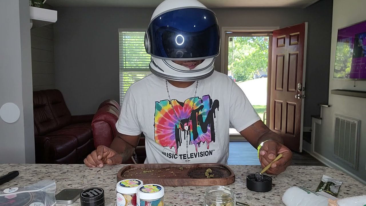 Обзор соцветий дельта-8 ТГК от Bubba Kush Smalls / JK Distro