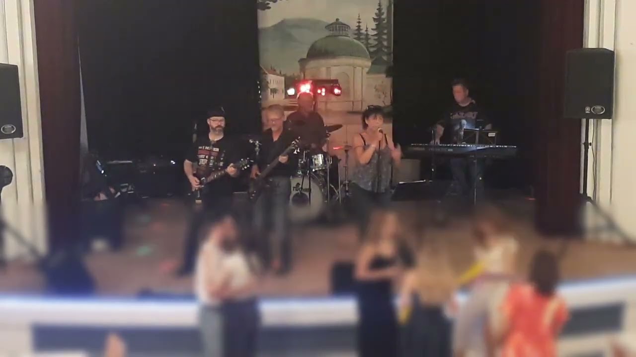 Addicted to love (Robert palmer) cover by Kick Down