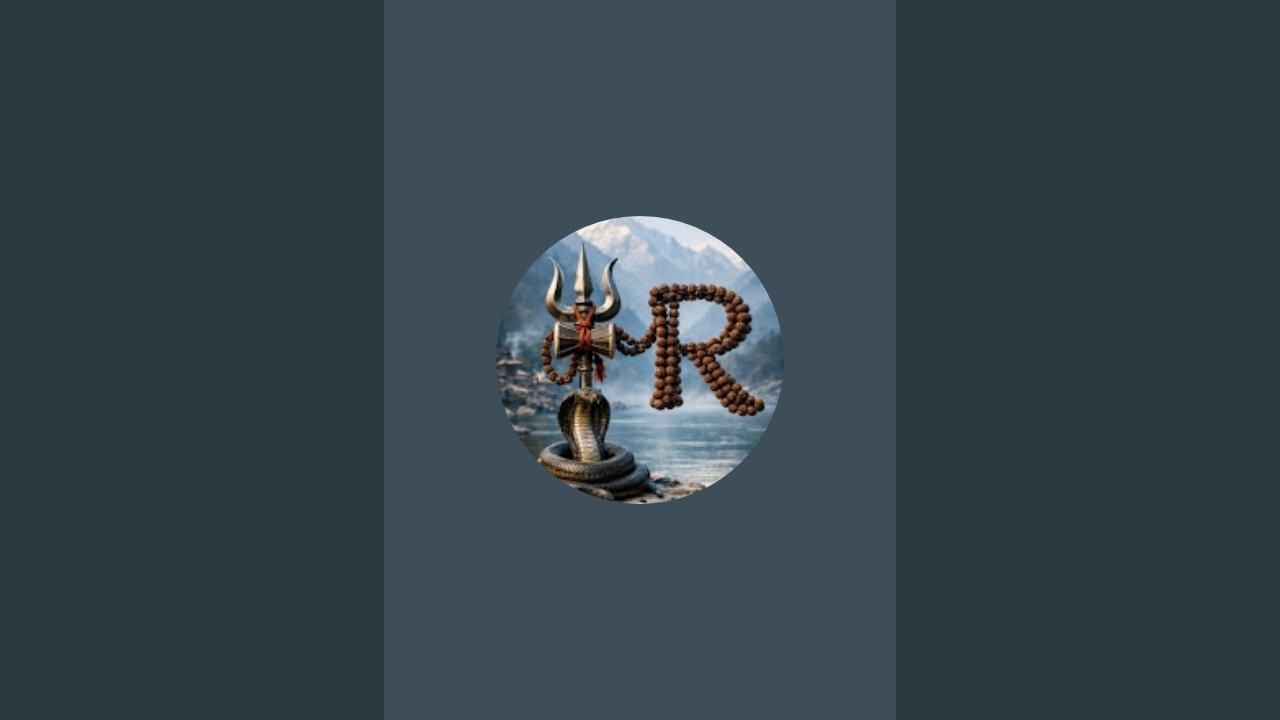 ঋতু  is live চাঁদের আলোয় আলোকিত এই ত্রিভুবন