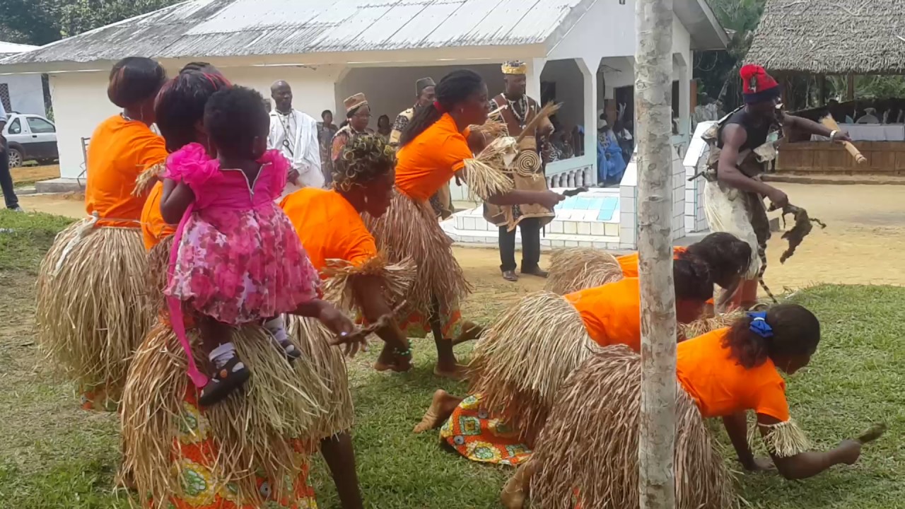 DANSE MYSTIQUE DU SUD CAMEROUN 2