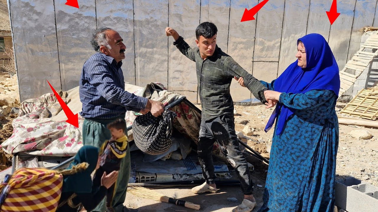 ⚖️ Retribution for Sarugol's actions! Reza folded the tent and threw it outside 🤚🚫