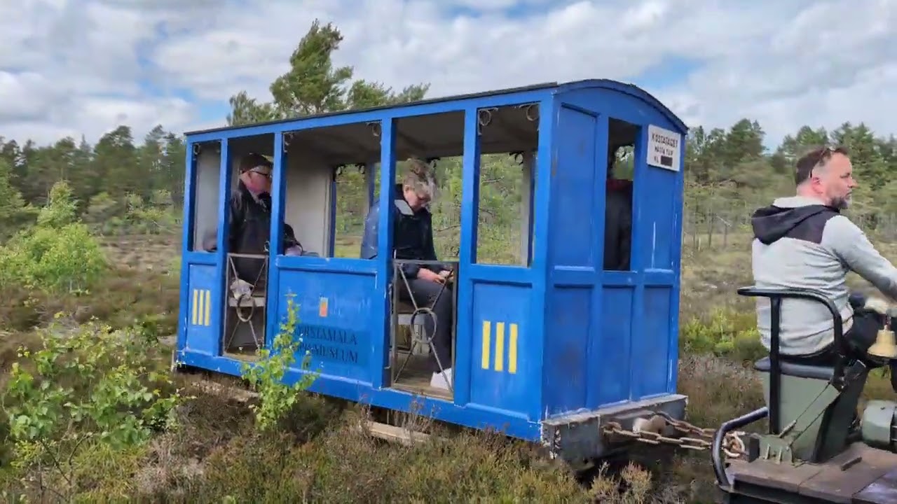 Mit der Lok durch Wildnis und Moor im  Torstamåla Torvmuseum