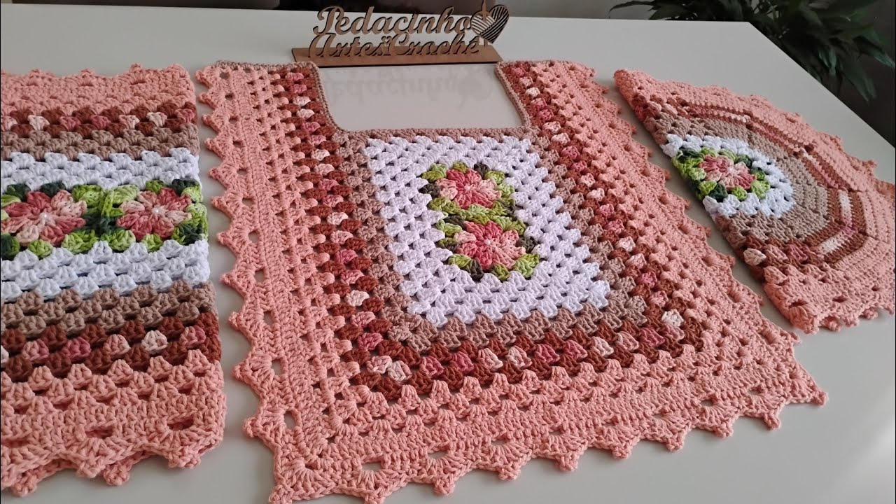 TAPETE CROCHÊ PÉ DO VASO COM ENCAIXE\JG DE BANHEIRO\ AULA #med. 56 x 47 x 21 #florrasteira