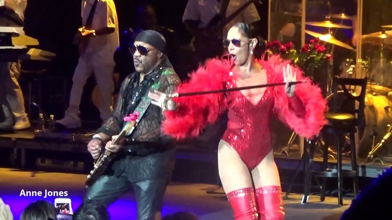The Isley Brothers- That Lady (LIVE 8/10/17)