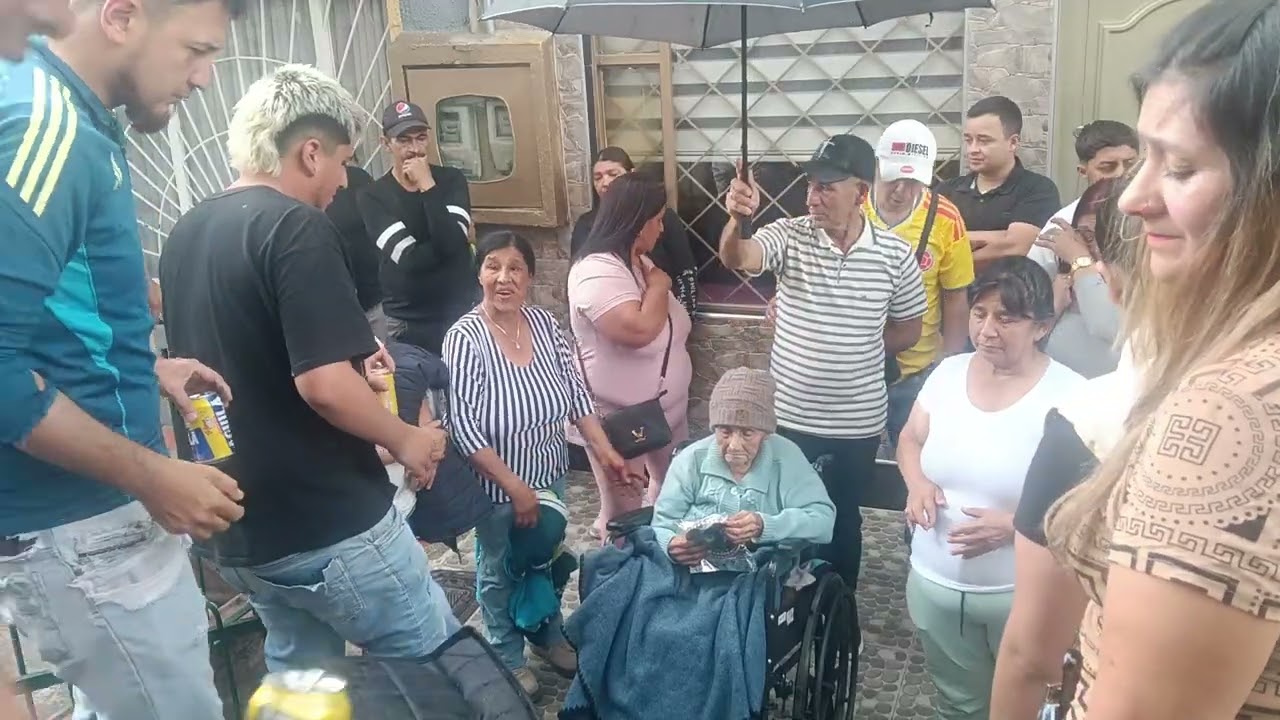 Feliz cumpleaños te desea el mariachi acompañado de tu familia y amigos 🎉🎊🥳🎂