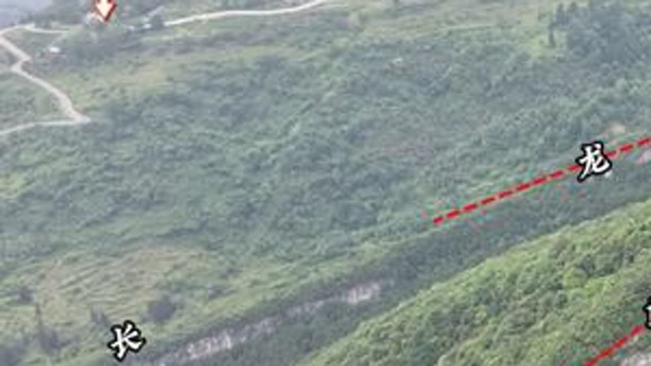 邻水县千年古驿道徒步路线推荐 邻水县境内千年古驿道，位于邻水县牟家镇龙须村高石砍旁。很多徒步爱好者慕名而来。此处空气清新，风景宜人。如果你厌倦了城市里的车水马龙，不妨来感受一下深山里的那份宁静！
