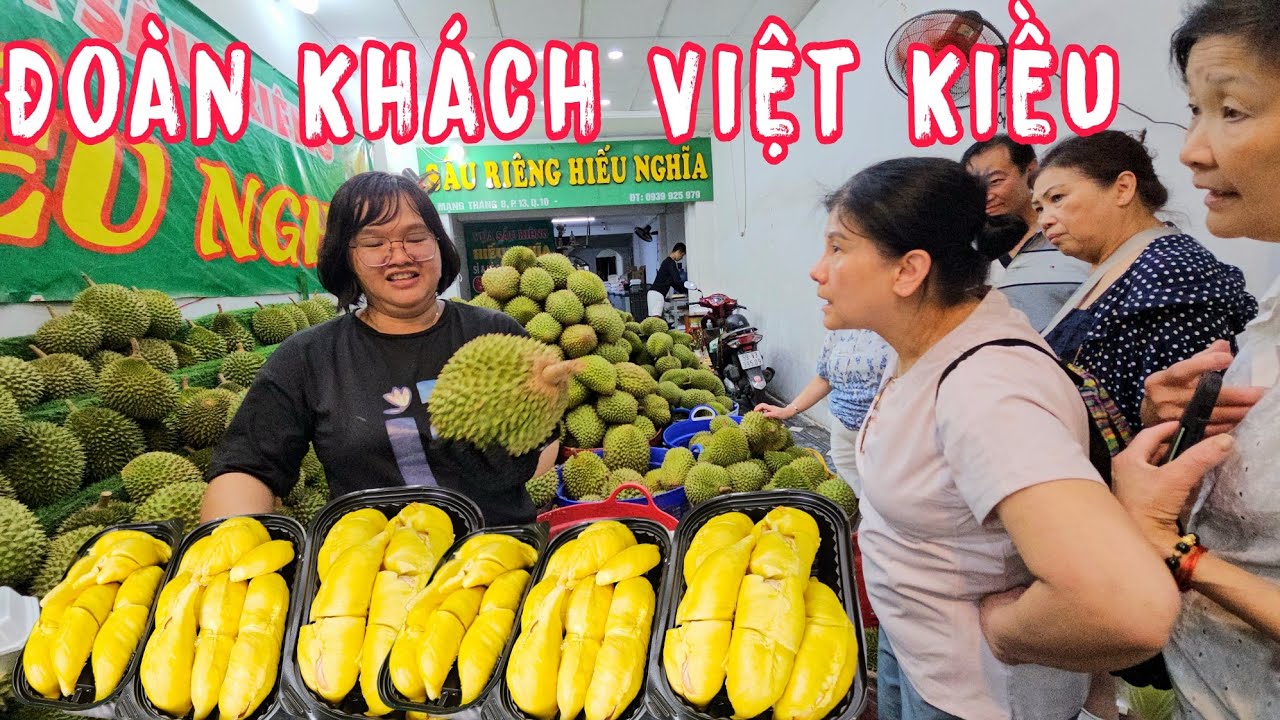 Đoàn Khách Mỹ - Úc Hợp Mặt Tại Vựa Hiếu Nghĩa Ăn Thử Sầu Riêng Musang King 