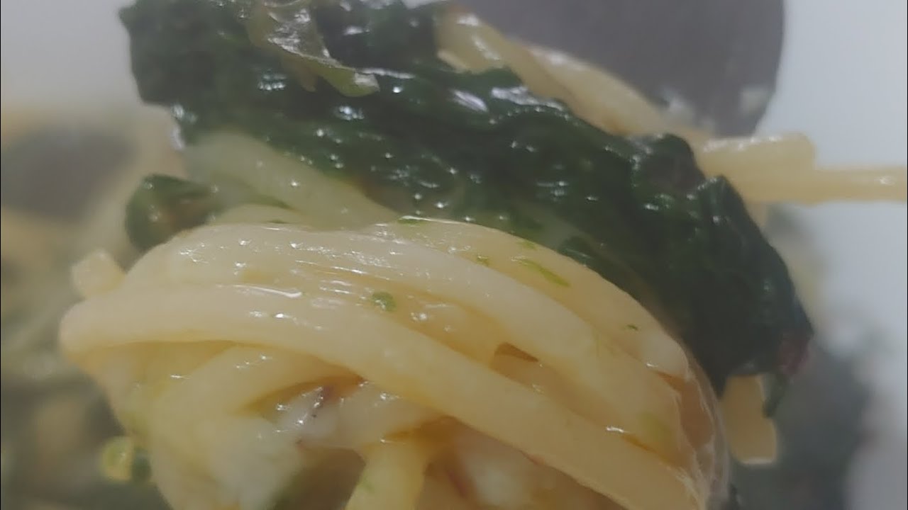 Zuppa del Corso, Spaghetti spinaci, aglio, olio peperoncino, Formaggio grattugiato #pasta