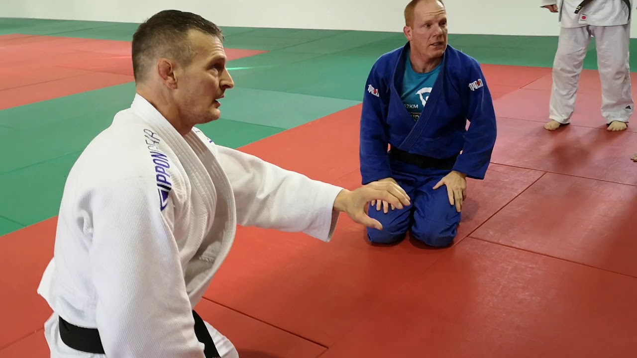 newaza ( földharc ) Német fojtás ( German choke ) - Reggeli judo a Honvédban