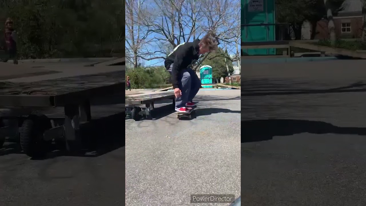 Eddie Hayes says gotta love a cold day and a crowded park,good scene👊