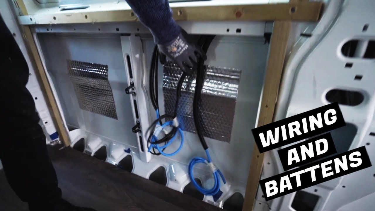 ЭЛЕКТРОПРОВОДКА и ОБЛИЦОВКИ | Видеоблог Camper Van Conversion UK — Citroen Relay — Неделя 8