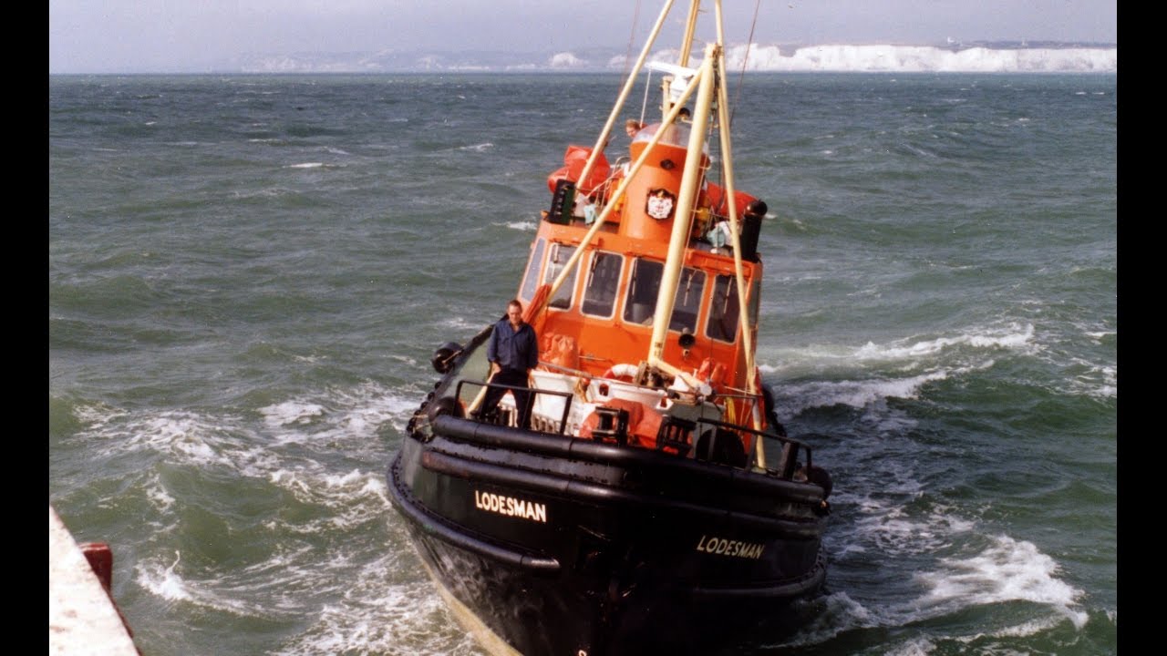 A trip on the THV LODESMAN from Dover to the South Goodwin Lightvessel.
