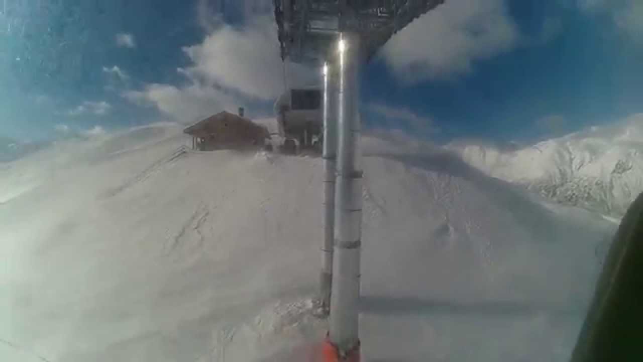Forte vento sulla cabinovia Tagliede-Costaccia a Livigno