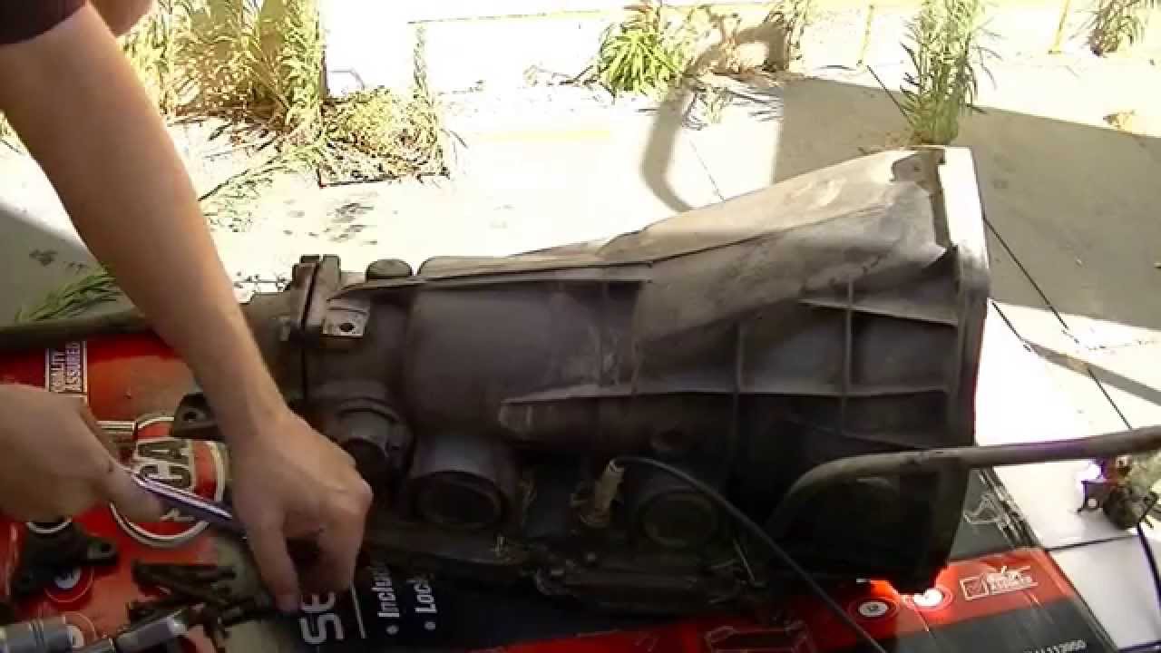 Mercedes 190E 4 Speed Automatic Teardown