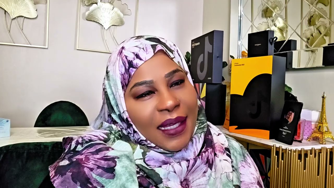 جبتو عشان يشتغل لي نقاشة و وقعت في حبه وعاد كور