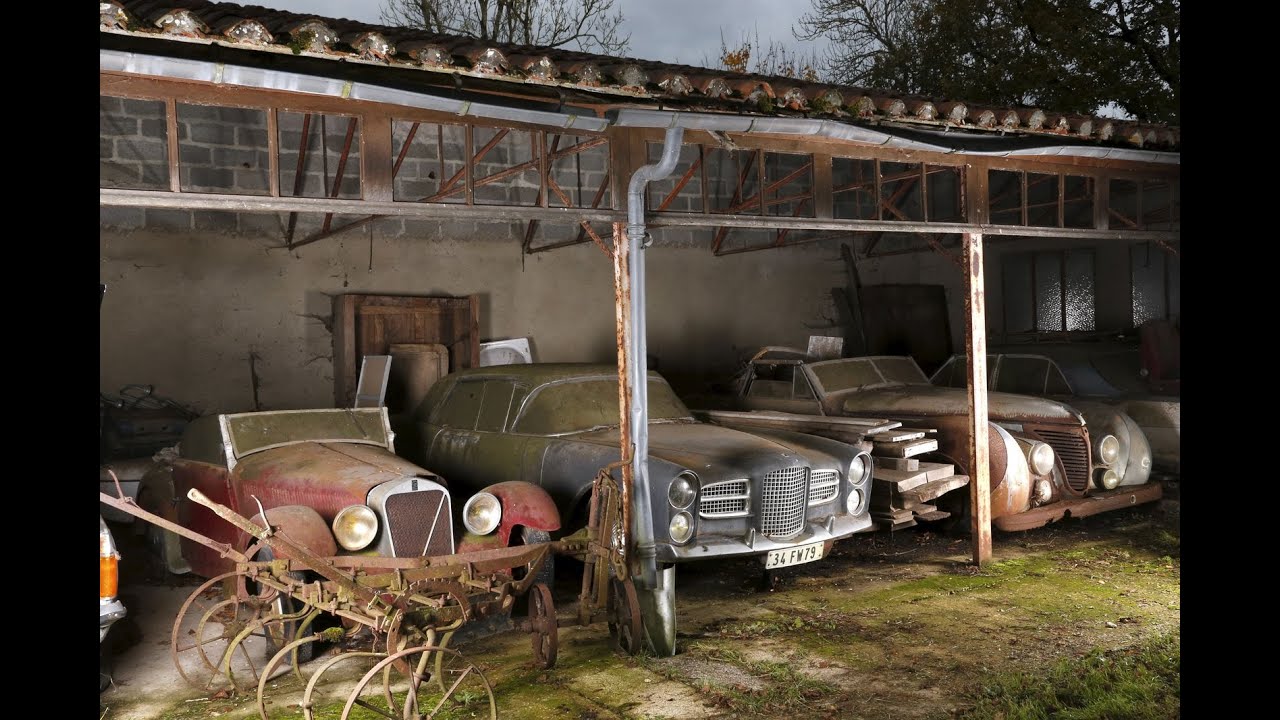 Abandoned Cars in Barns US 2016. Old Vintage Cars. Abandoned rusty cars in America.
