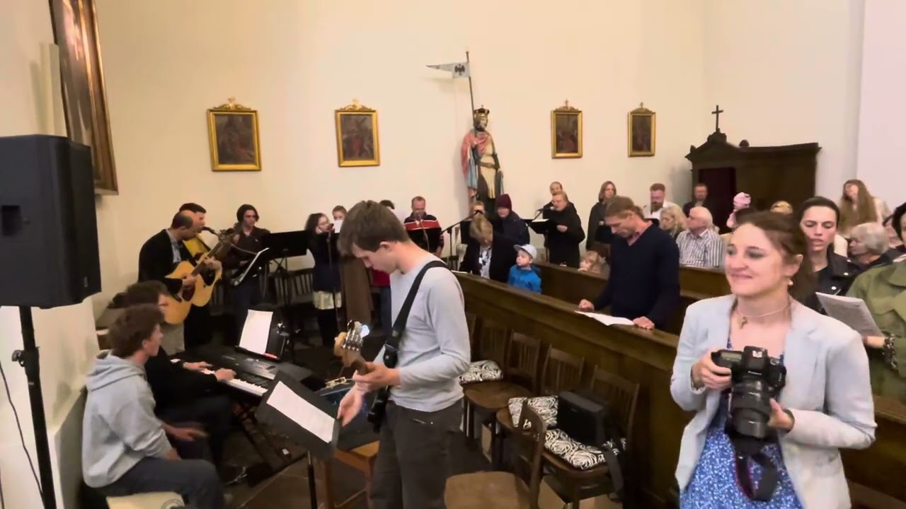 Korunovaná hvězdami/19.5.2024/Liboc/primice Otce Dominika