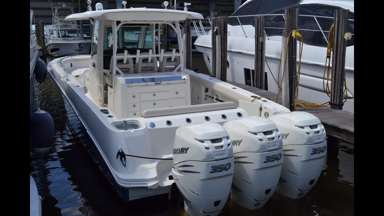 2017 Boston Whaler 350 Outrage For Sale at MarineMax Naples Yacht Center