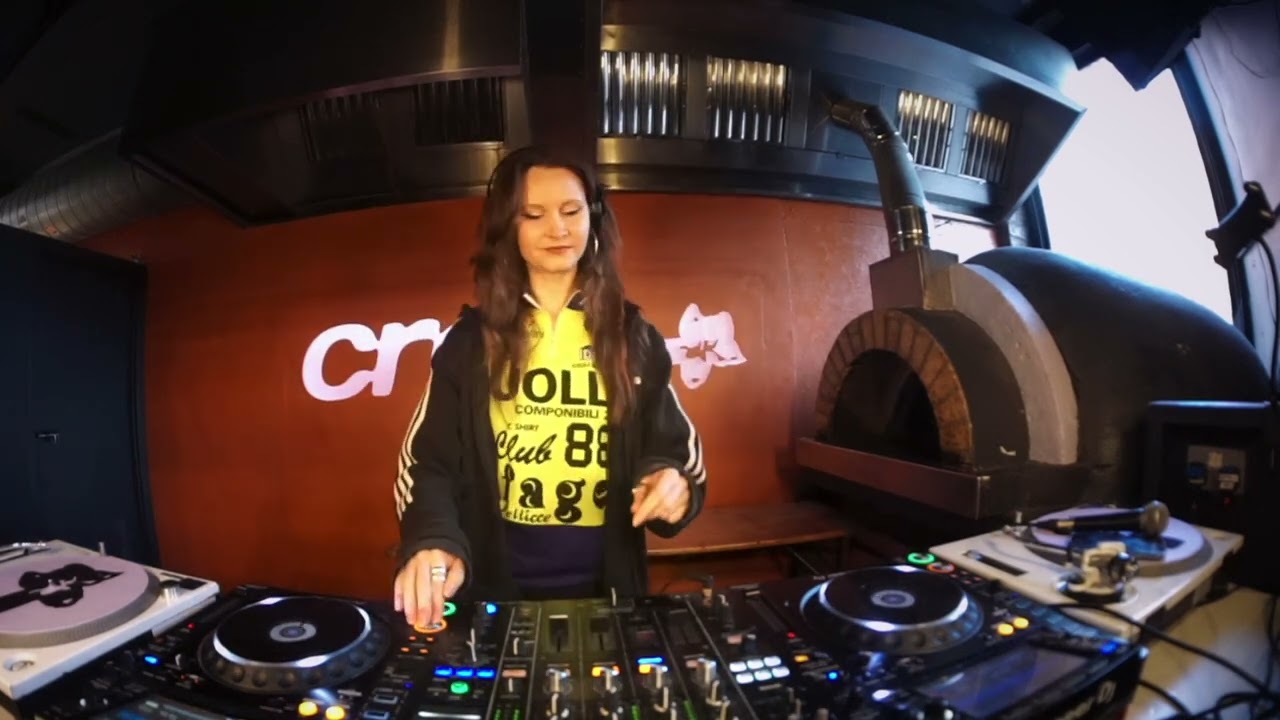 DR MYSTERY - CROP RADIO - 04/03/26