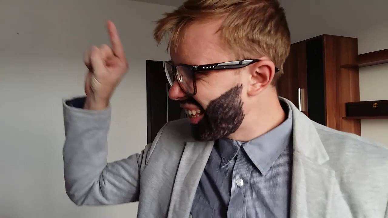 Profesorul de injuraturi (Limbaj Licentios)