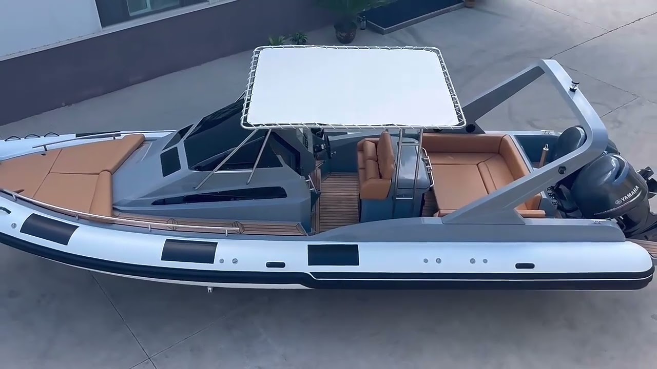 China Luxury 960 Fiberglass Hull Inflatable Rigid RIB Boat