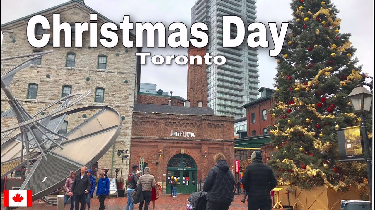 🇨🇦 The Distillery Winter Village | Toronto | Canada