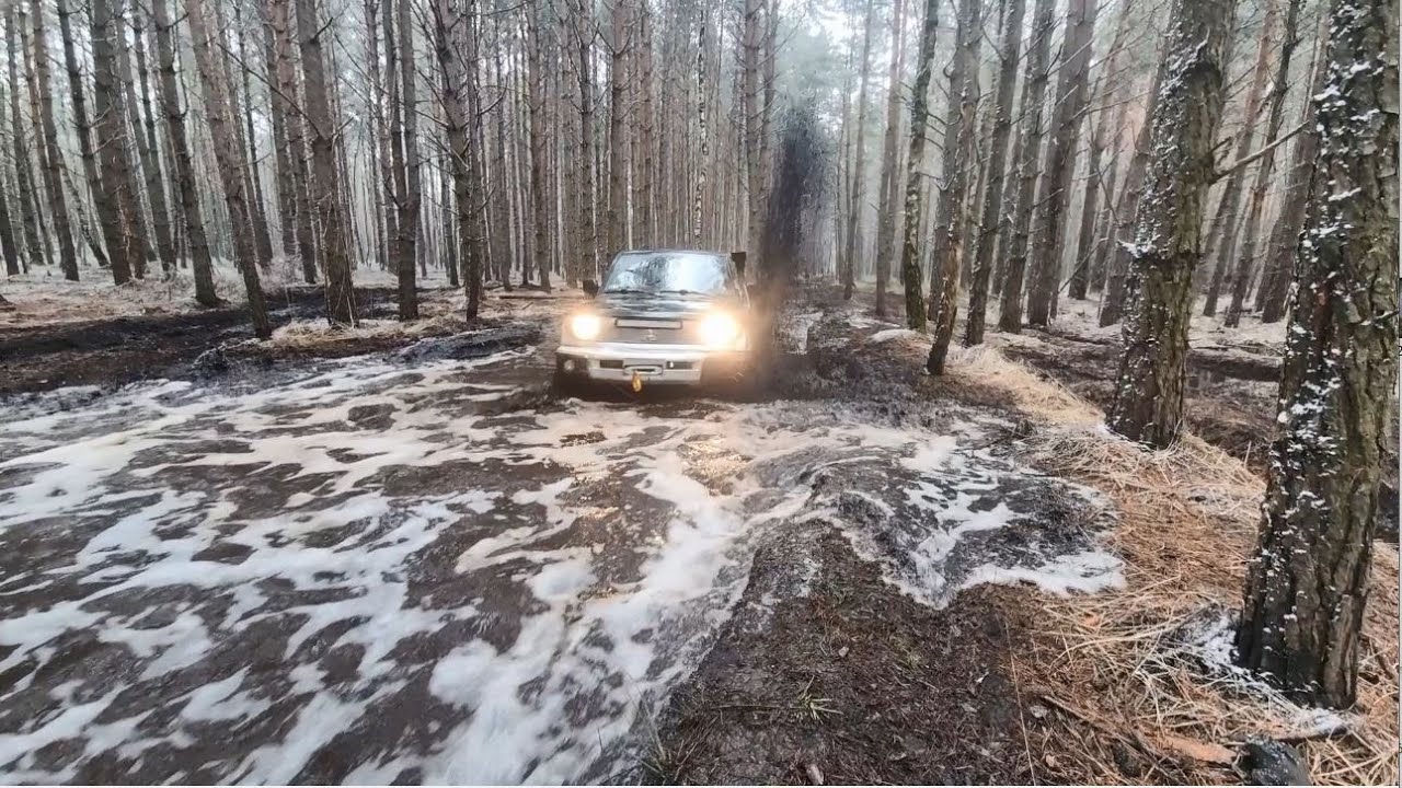 Mitsubishi Pajero Pinin IO sobotnia jazda bokiem drift i przez las.