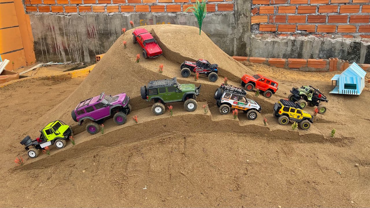 ONLY 2 RC Cars Reached The Top! Extreme Mountain Challenge!