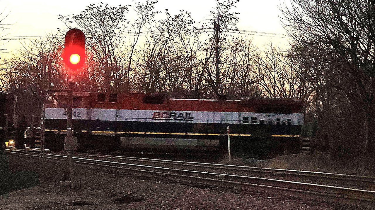 Barrington Railfanning FT. BCOL Dash 9, CN SD75IACCs, Evening Rush, Horn Shows, And More - 3/9/26