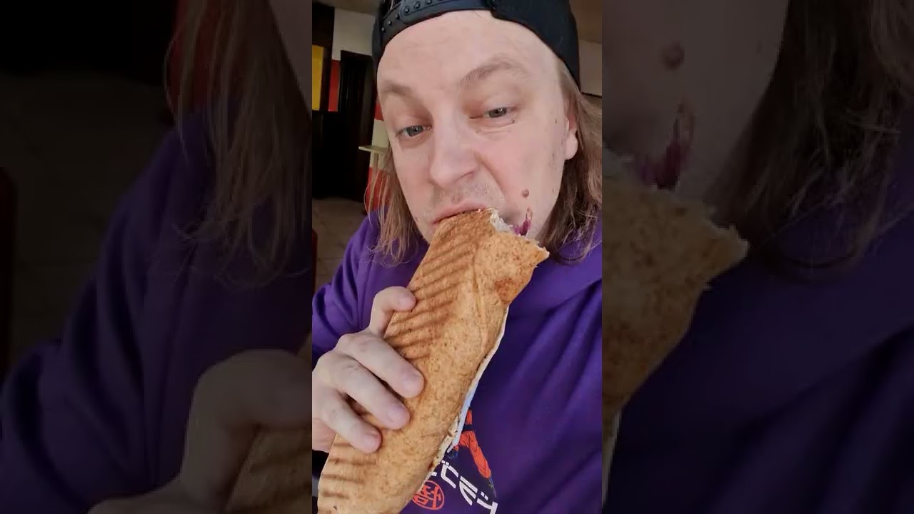 NAJDROŻSZY POLSKI KEBAB Z KARK&Oacute;WKĄ POLSKI PROSIAK PRUSZK&Oacute;W - SPRAWDZAM JAK SMAKUJE